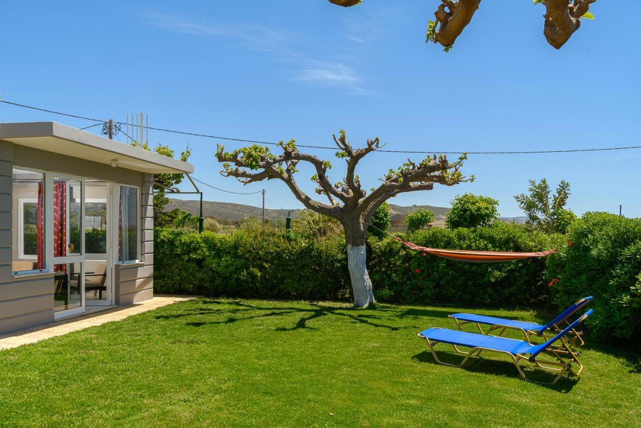 Petrakis Afrathias Garden House Villa Kalamaki  Dış mekan fotoğraf