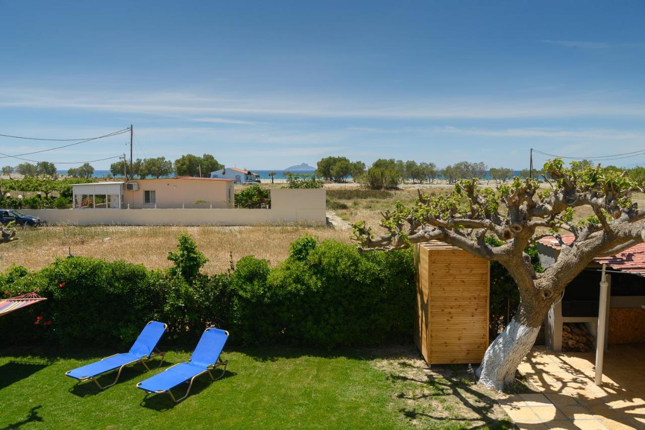 Petrakis Afrathias Garden House Villa Kalamaki  Dış mekan fotoğraf