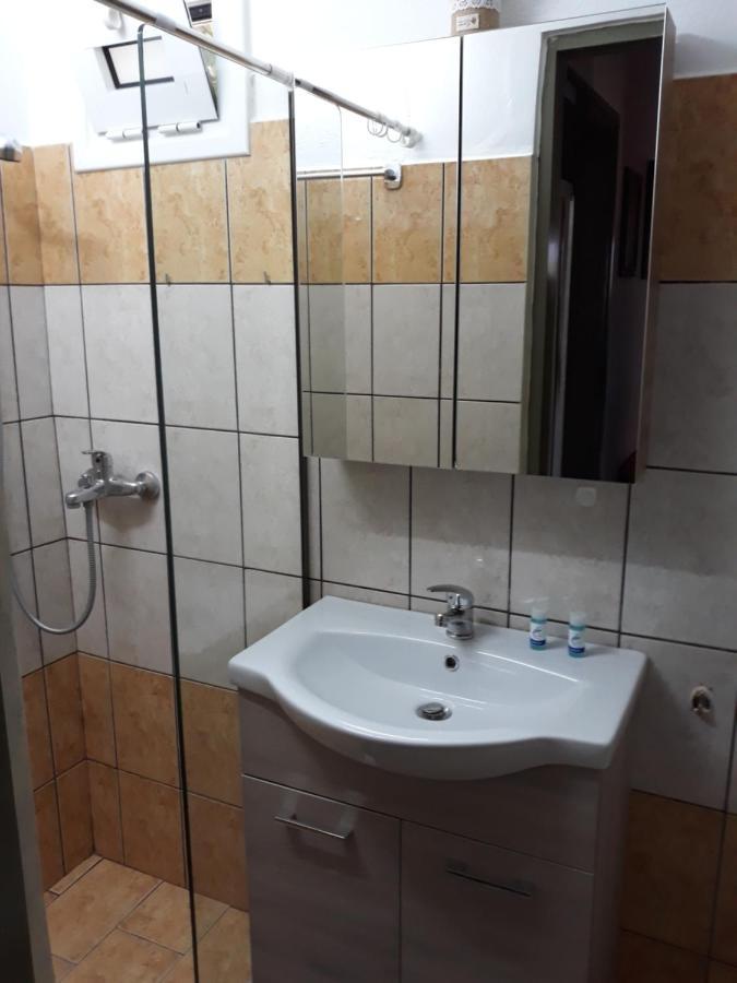Petrakis Afrathias Garden House Villa Kalamaki  Dış mekan fotoğraf